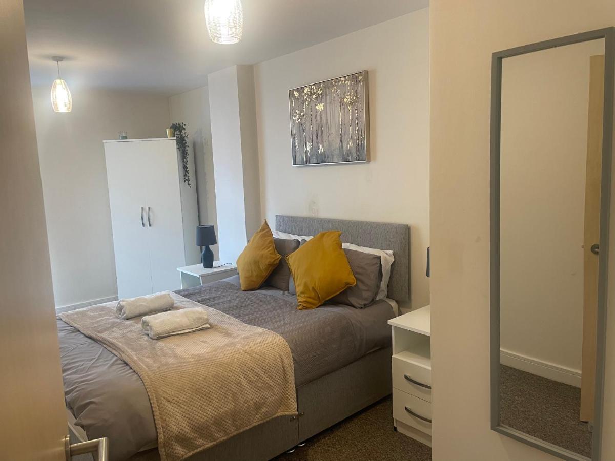 Stylish Two Bed In The Heart Of The City 버밍엄 외부 사진